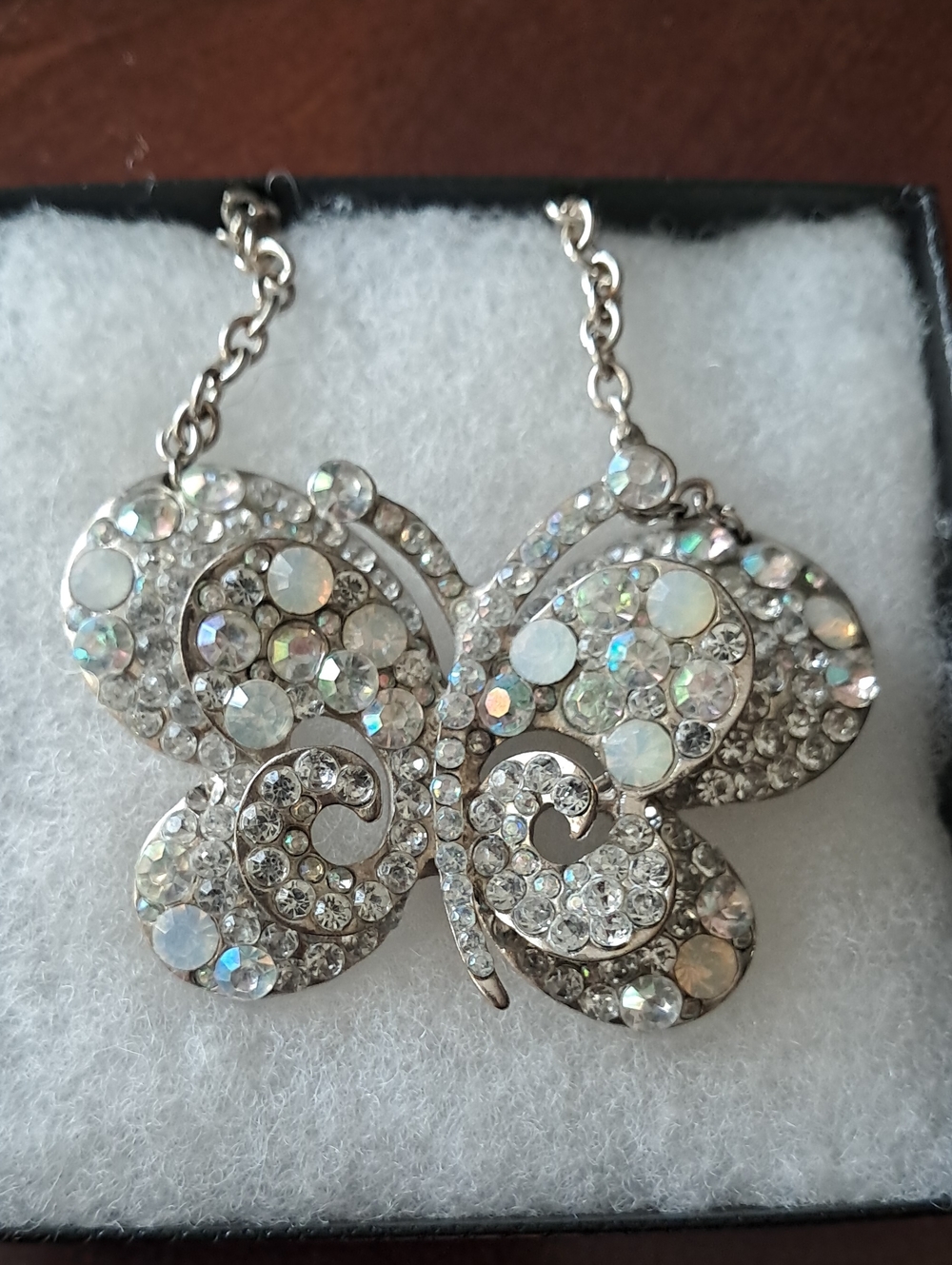 Rhinestone Butterfly Pendant Necklace - Silver Sparkle Vintage Large